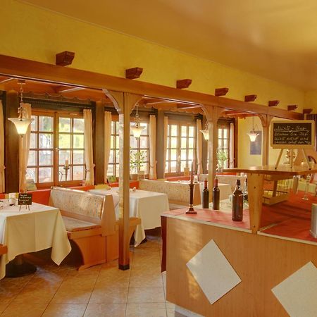 Hotel Naheschloesschen Бад-Мюнстер-на-Штайн-Эбернбурге Экстерьер фото